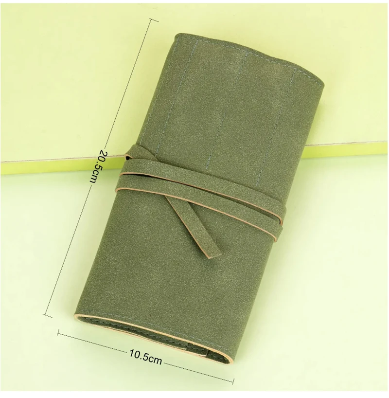 Beech wood makeup brush