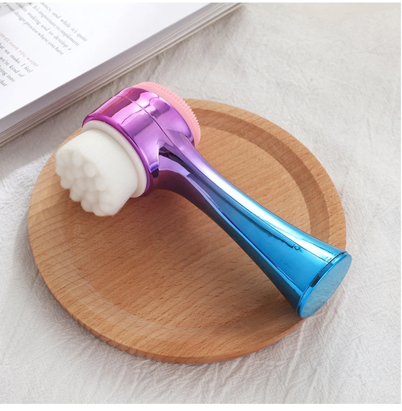 Electroplated face cleaning brush